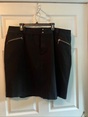 Lauren Ralph Lauren Black Pencil Skirt with Gold-Tone Zippers